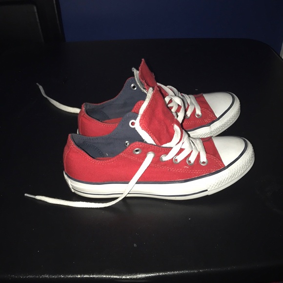 Converse - Picture 2 of 4